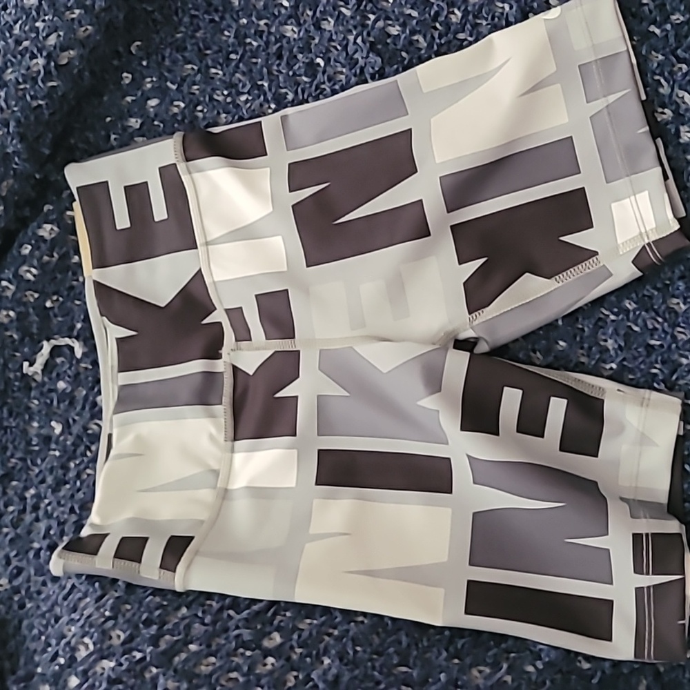 Kids Nike one